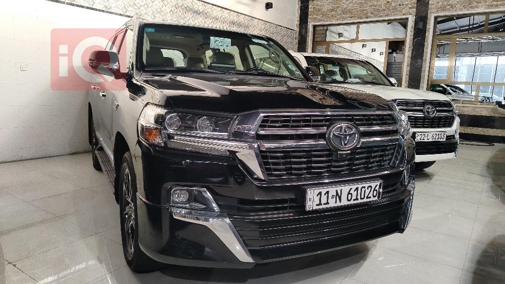 تويوتا لاندكروزر